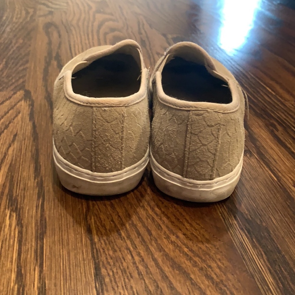 Gap slip ons - Picture 2 of 4